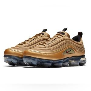 Nike Air VaporMax 97 Gold size 7Y 9W